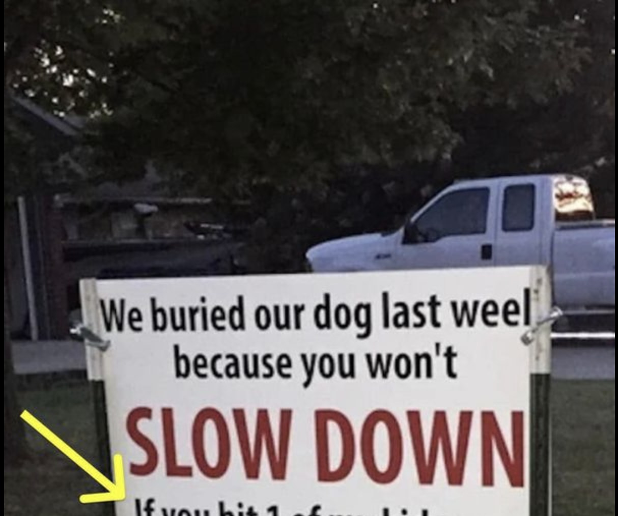 After dog is hit and killed by car, family’s brutal sign has the whole neighborhood talking