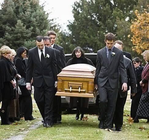 Fans Heartbroken as Legendary ‘Wheel of Fortune’ Host Dies Unexpectedly